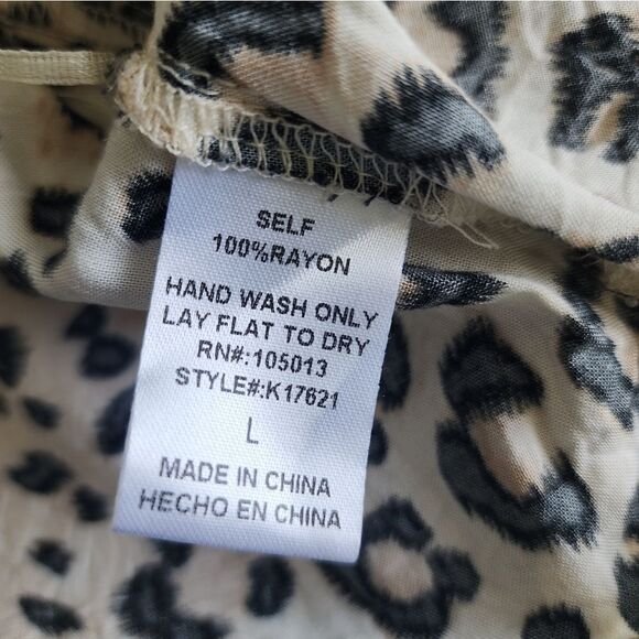 Impressions embroidery fan sleeve bohemian blouse - Picture 13 of 13